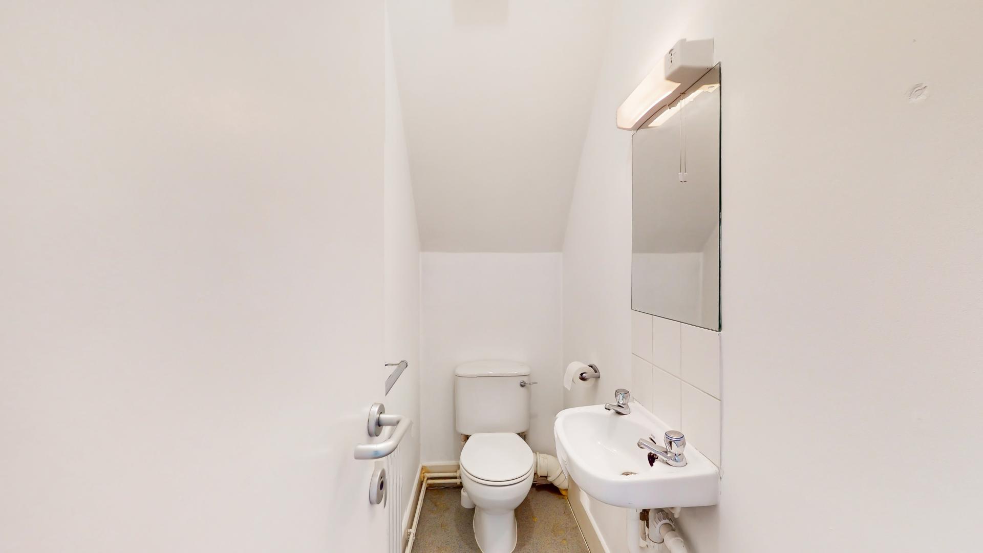 Modern Sharers Apartment Minster Road, West Hampstead